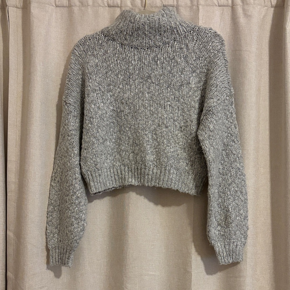 Hollister Heather Gray Turtle Neck Chunky Sweater